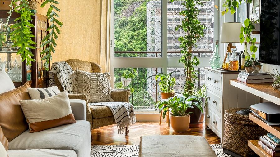 Apartamento alugado de Fernanda Matoso é ditado por estilo boho, plantas e tons terrosos - @luizaschreier.archphoto
