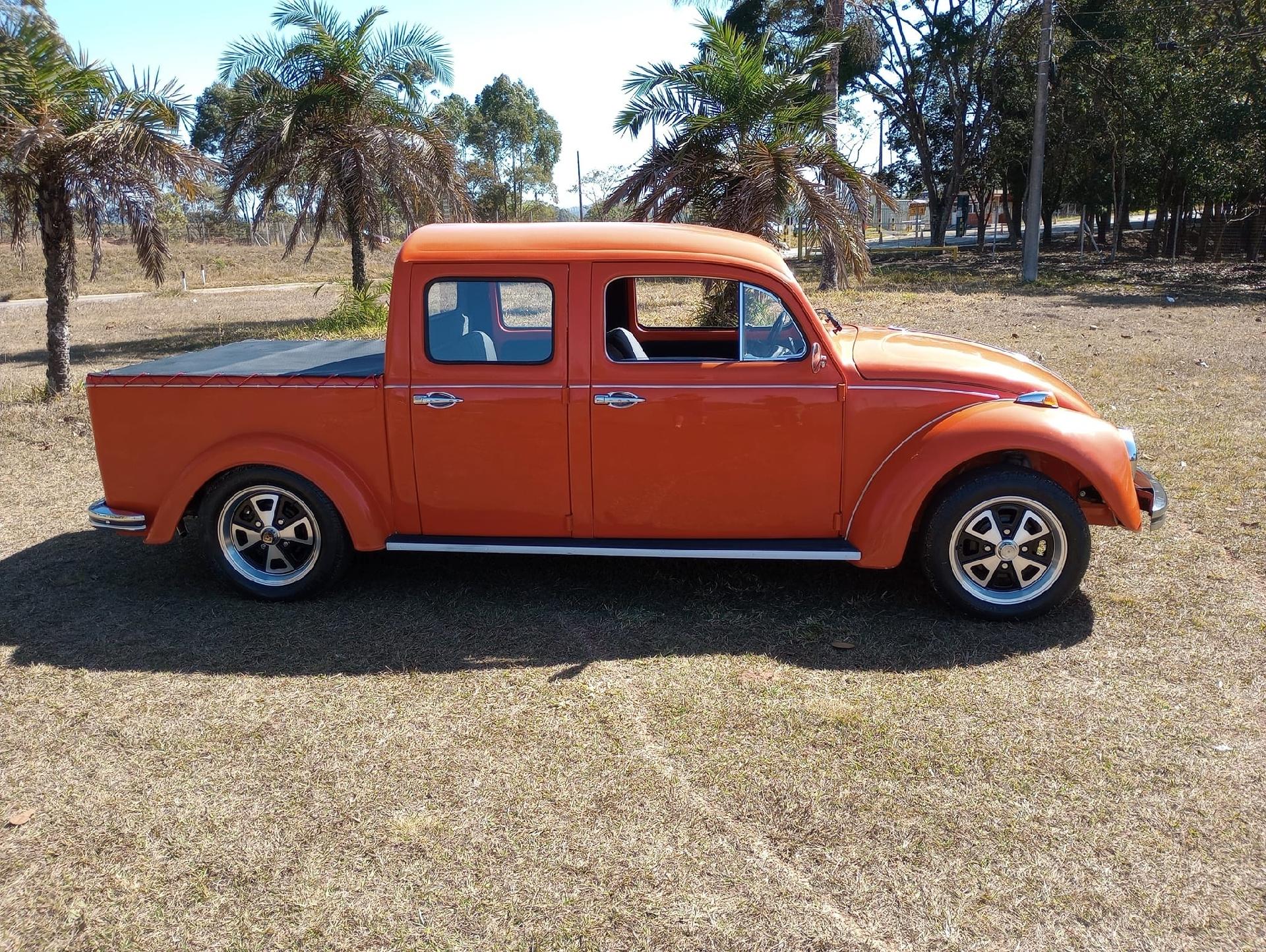 VW Fusca Volkswagen FuscaRok picape cabine dupla quatro portas - Arquivo pessoal