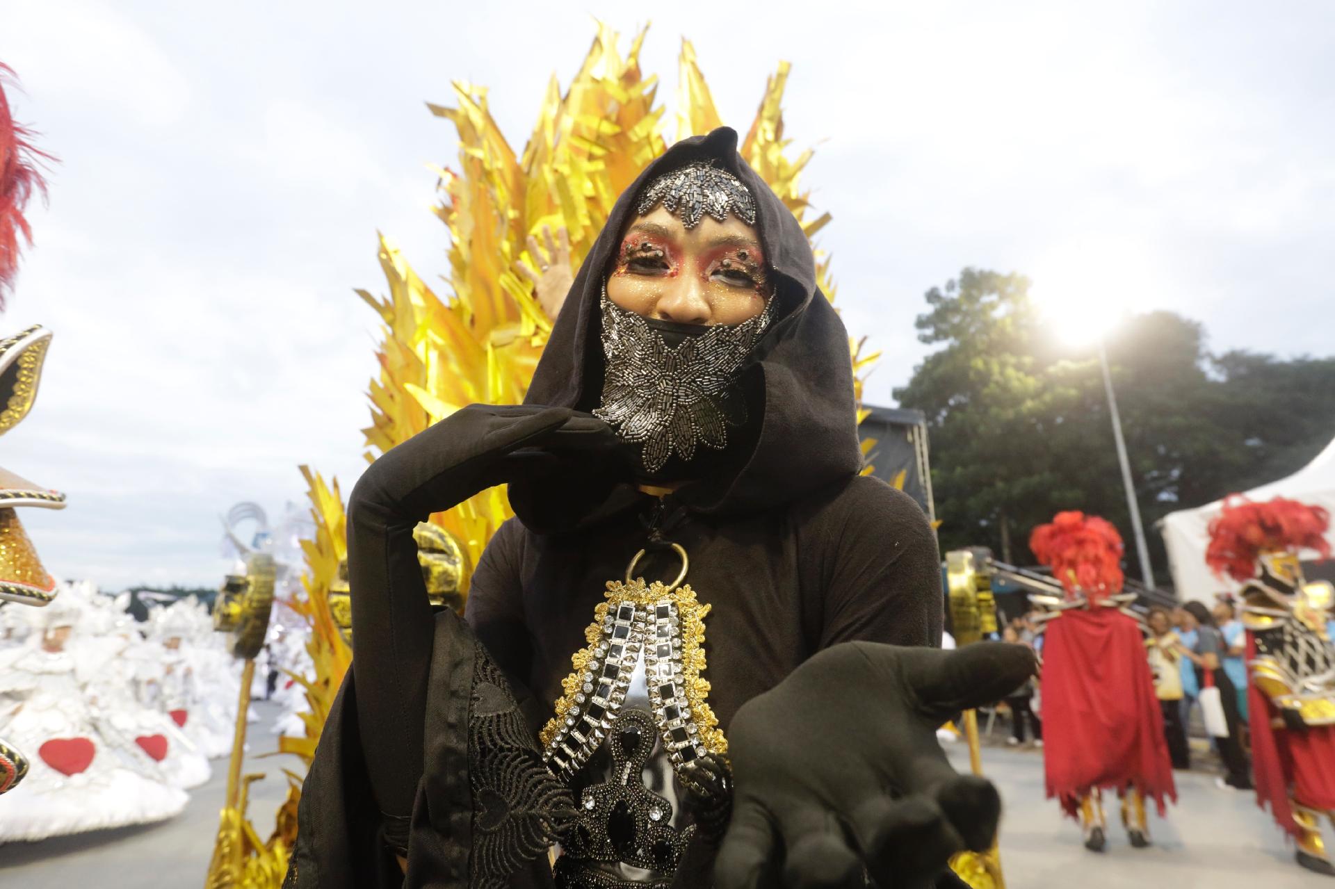 Gaviões da Fiel desfilou com enredo contra a intolerância religiosa - Ricardo Matsukawa / UOL