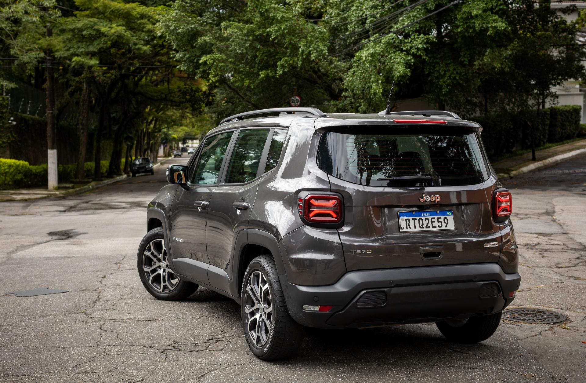 Tracker RS x Renegade Longitude SUVs de personalidade. Qual é melhor?