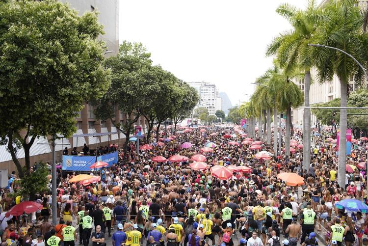 Foliões também já enchem as ruas do Rio de Janeiro - Ricardo Borges / ysoke - Ricardo Borges / ysoke