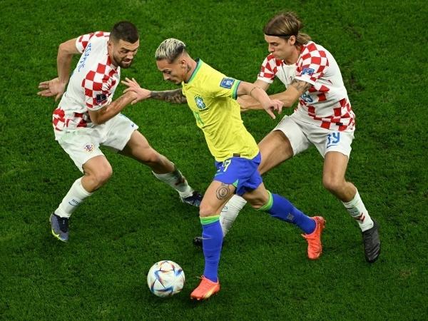 Brasil é derrotado pela Croácia nos pênaltis e dá adeus à Copa do Mundo –  Esporte – CartaCapital