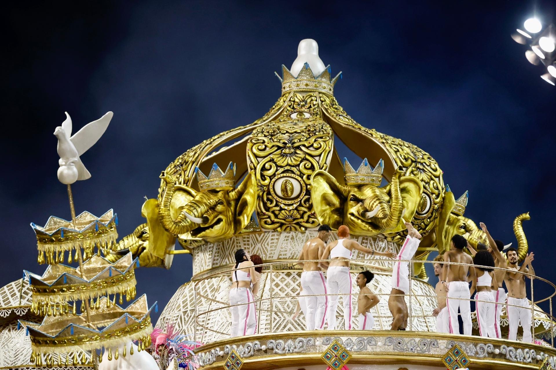 Enredo da Rosas de Ouro pede respeito e igualdade racial - Mariana Pekin/UOL