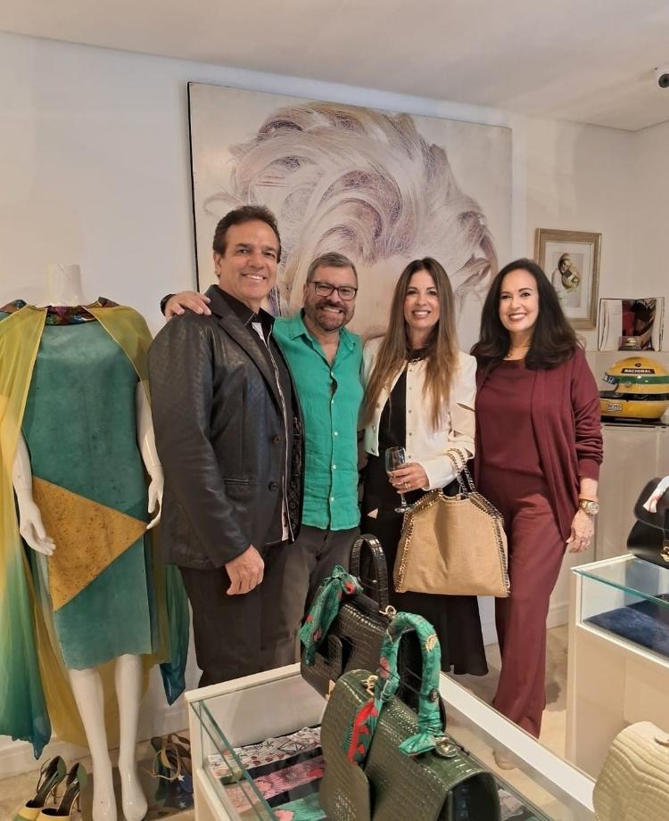 Neto, Estela Gonçalves, Marcelo Camargo e Silvia Neubern Neto, Estela Gonçalves, Marcelo Camargo e Silvia Neubern