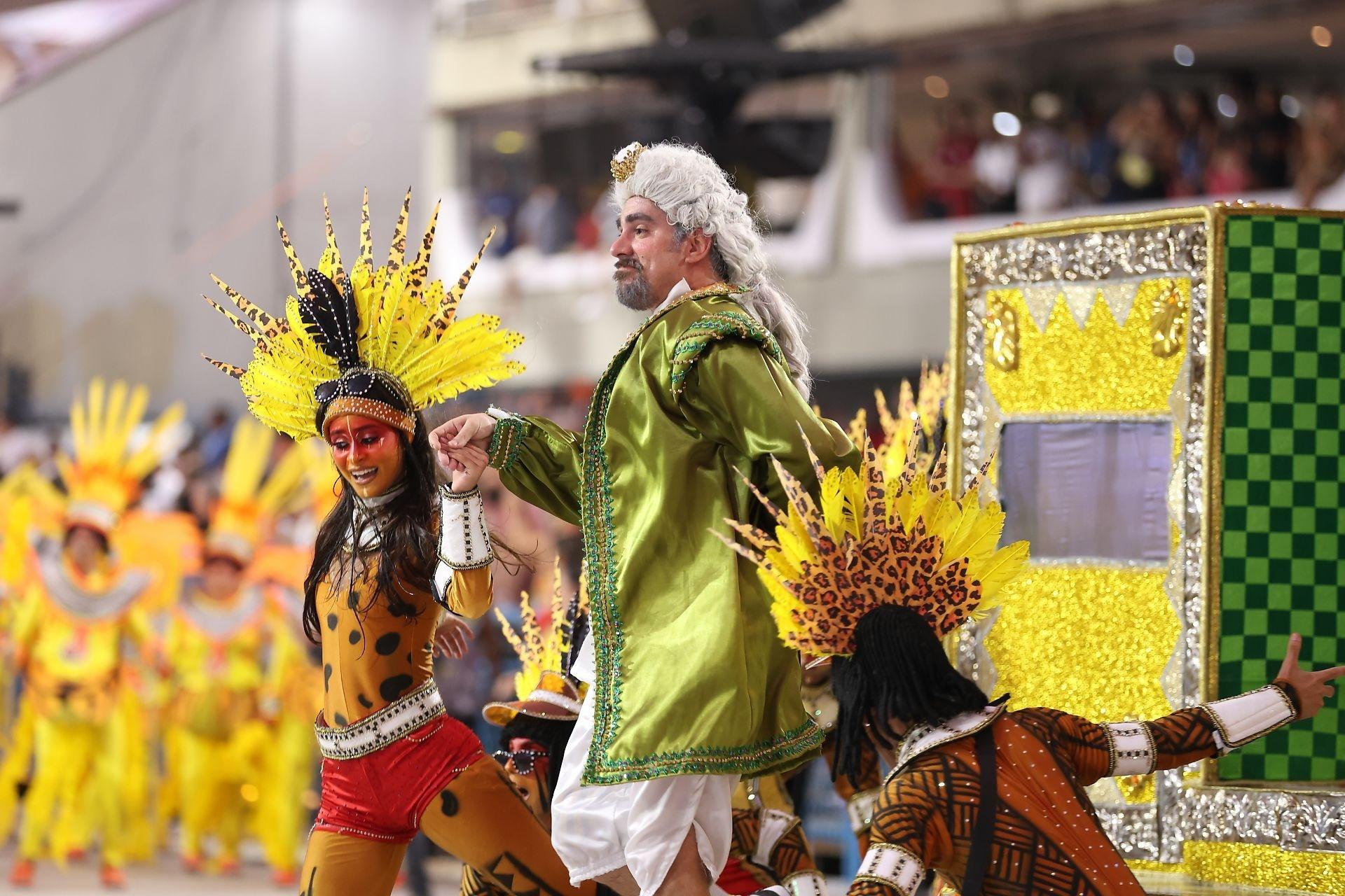 Marcelo Adnet desfila na comissão de frente da São Clemente na Sapucaí - Daniel Pinheiro/AgNews