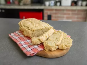 Pão de mandioca cozida fica macio, saboroso e tem poucos ingredientes