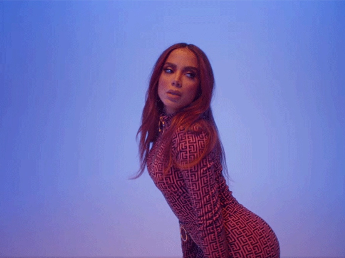 Imune a comparações, Anitta só deve seu sucesso a uma pessoa: ela mesma