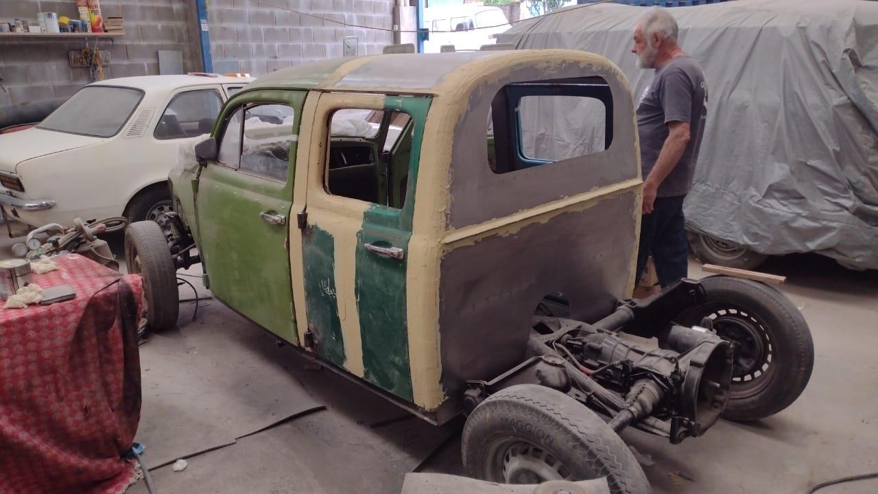 VW Fusca Volkswagen FuscaRok picape cabine dupla quatro portas - Arquivo pessoal