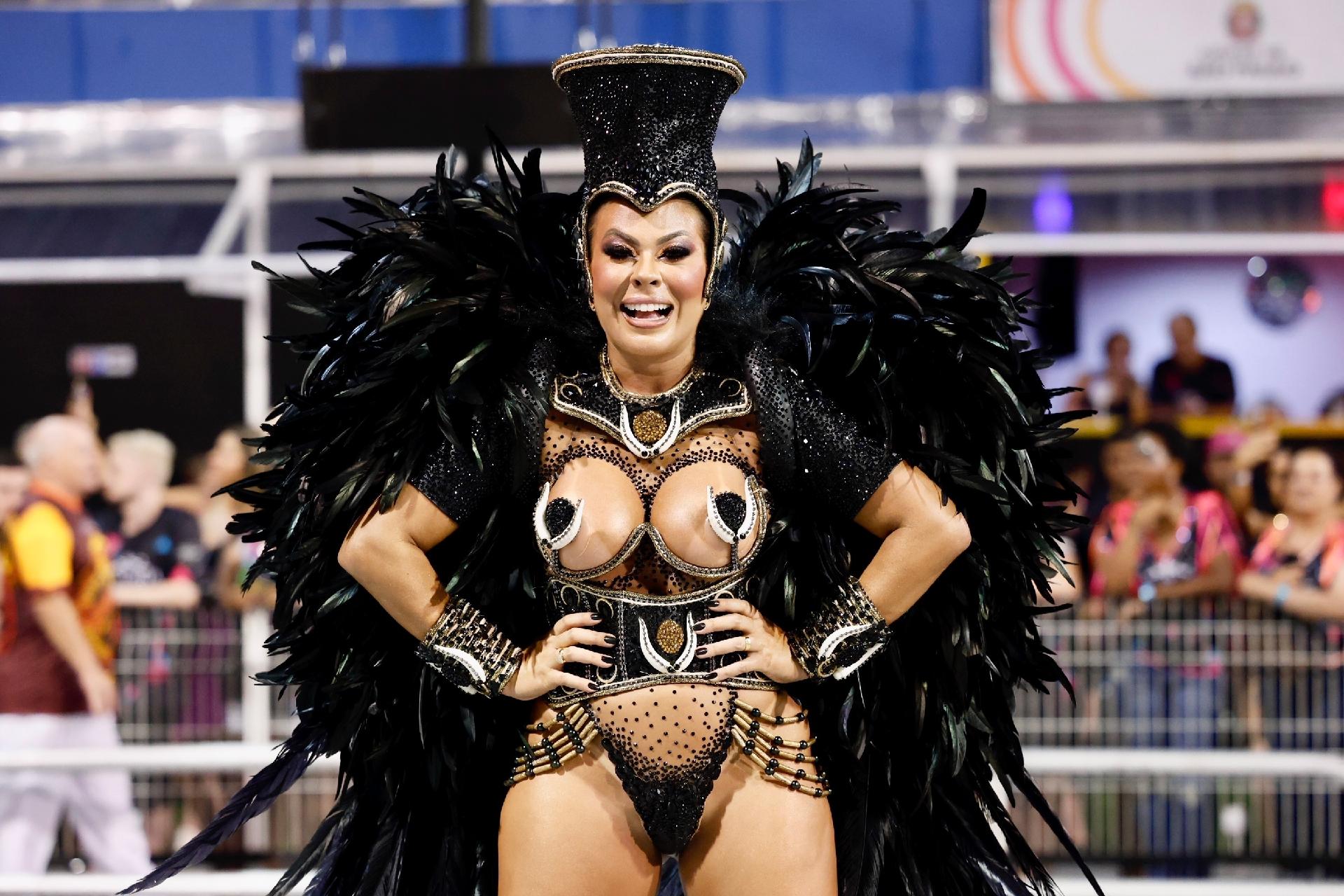 Tom Maior faz culto às mães pretas ancestrais em desfile - Mariana Pekin/UOL