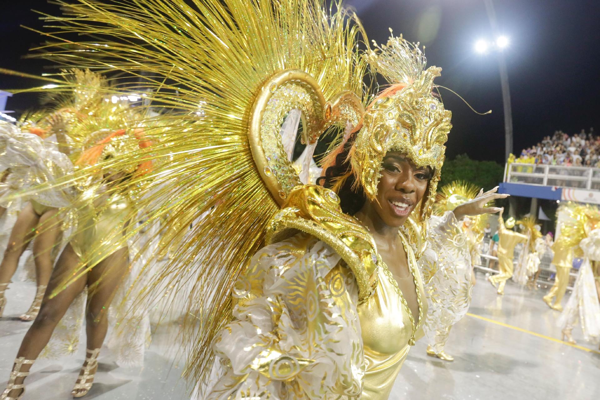 Vila Maria honra história do bairro e da escola em samba-enredo - Ricardo Matsukawa/UOL