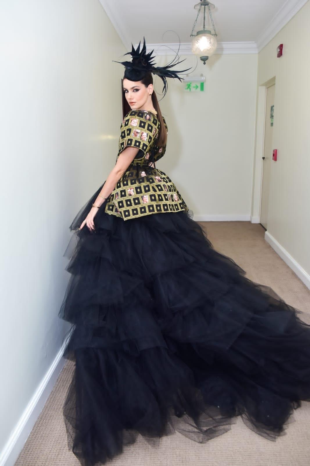 Baile da Vogue - Camila Queiroz usa look e make em parceria com Eudora - Léo Franco