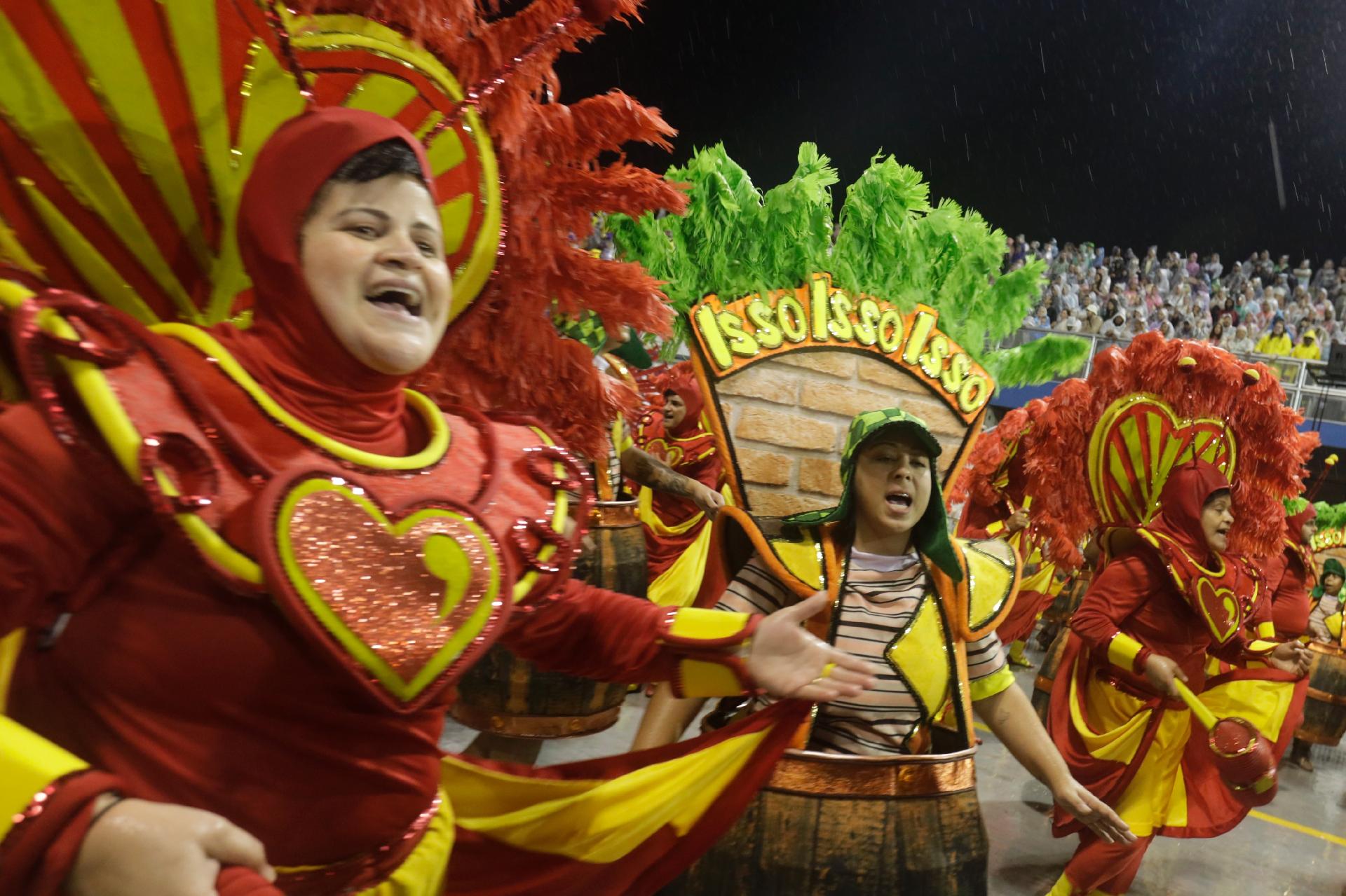 Estrela do Terceiro Milênio desfila na noite do segundo dia do Carnaval de São Paulo - Ricardo Matsukawa/ UOL