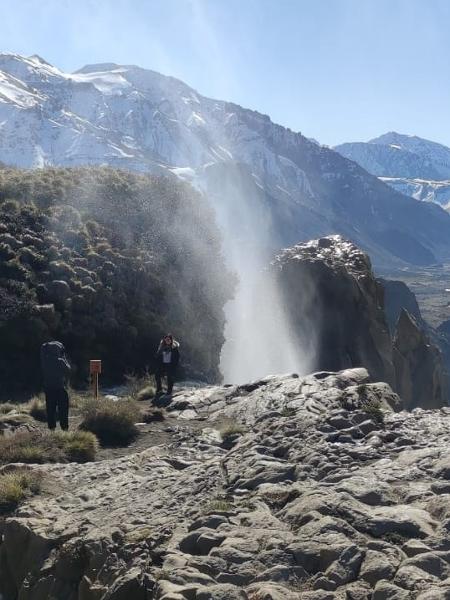 Cascada invertida en Maule, Chile - Comunicado de prensa/Sofia Olave - Comunicado de prensa/Sofia Olave