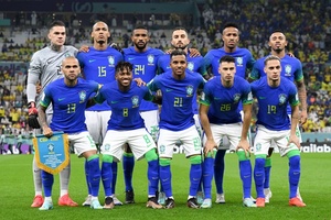 Jogadores da seleção brasileira para a partida contra Camarões - Matthias Hangst/Getty Images