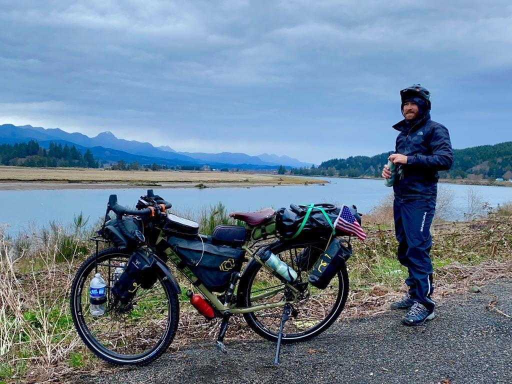 Brasileiro cruza EUA de bike e passa pela lendária Rota 66: 'De