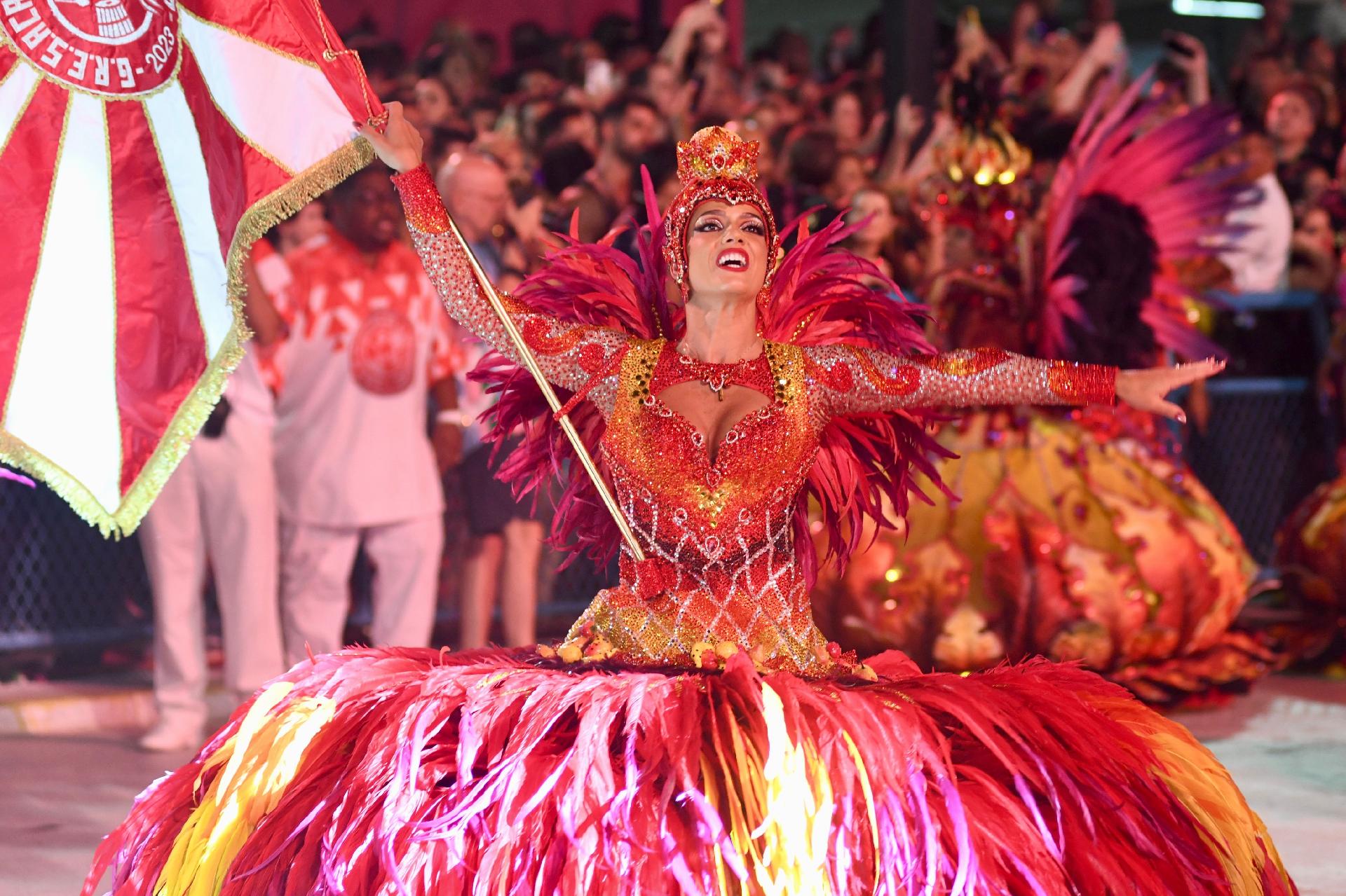 Reconhecimento', afirma babalorixá sobre enredo do Salgueiro Jornal MEIA  HORA - Carnaval