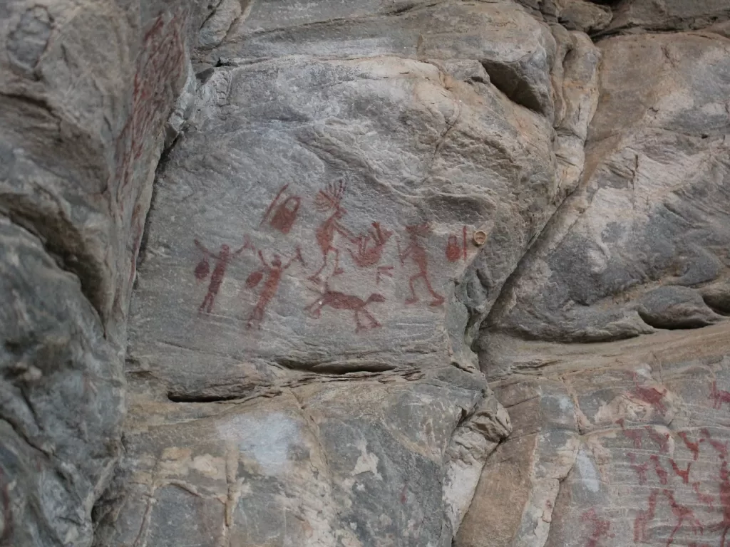 Pintura rupestre no Sítio Arqueológico Xiquexique I, em Carnaúba dos Dantas - Marcos Nascimento/Divulgação