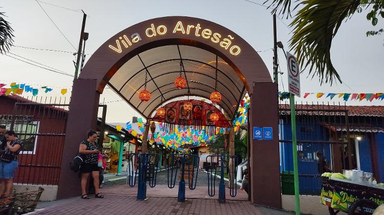 Entrada da Vila do Artesão, em Campina Grande