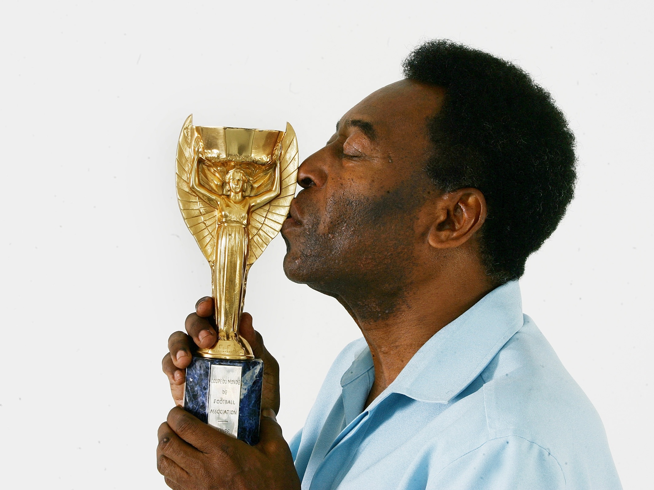 Gênio do futebol, Pelé fez jogadas no campo da música como cantor e  compositor, Blog do Mauro Ferreira