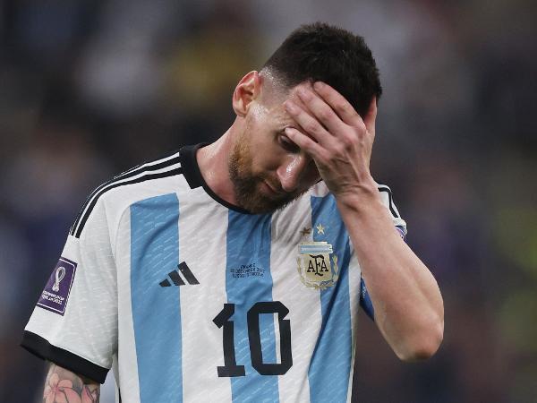 Messi enterra fantasma e é o maior jogador de futebol deste século -  18/12/2022 - UOL Esporte