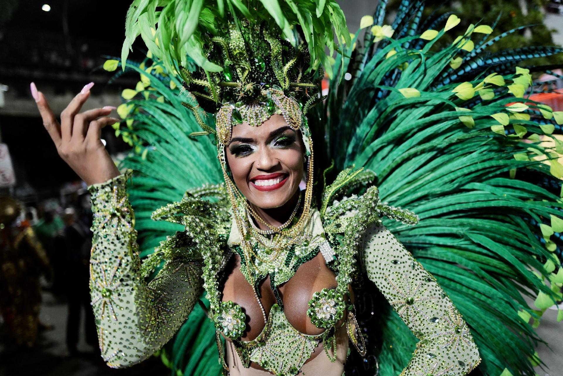 Imperatriz Leopoldinense: o desfile nota 10 ala a ala - 22/02/2023 -  Cotidiano - Folha