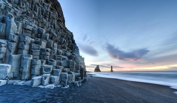 Reynisfjara, Vik I Myrdal, na Islândia - demerzel21/Getty Images/iStockphoto - demerzel21/Getty Images/iStockphoto