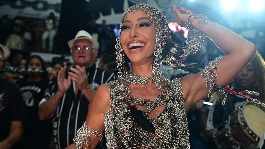 Sabrina Sato no ensaio da Gaviões da Fiel Sabrina Sato no ensaio da Gaviões da Fiel