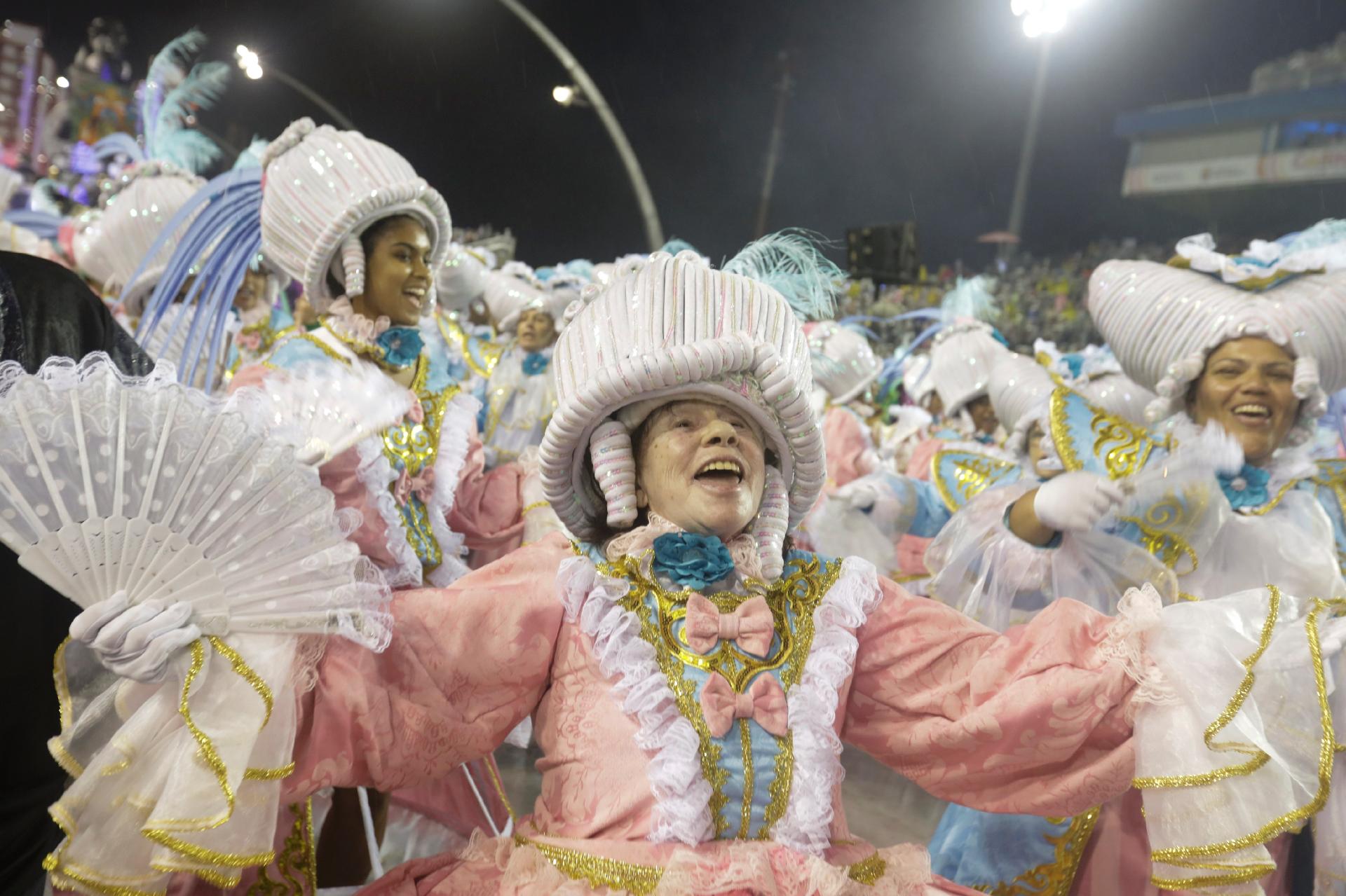 Estrela do Terceiro Milênio desfila na noite do segundo dia do Carnaval de São Paulo - Ricardo Matsukawa/ UOL