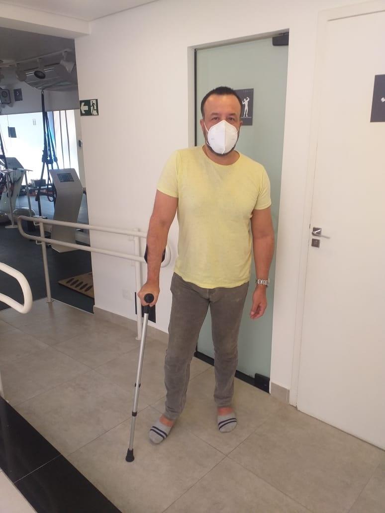 Alexandre Lamas usou eletroestimulação como reabilitação de hérnia de disco - Arquivo pessoal