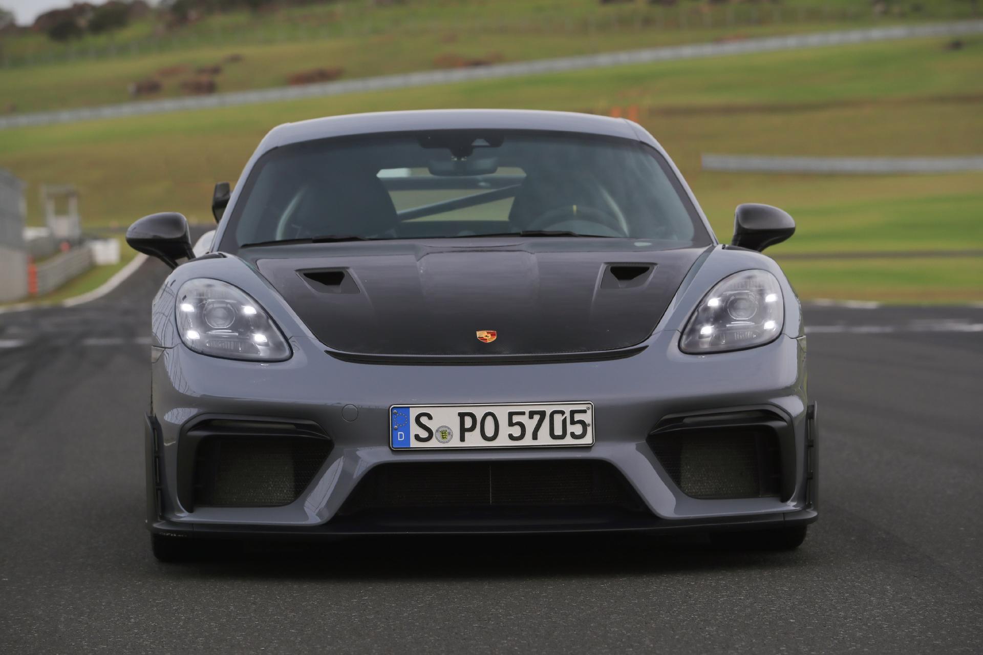 Porsche 718 Cayman GT4 RS - Divulgação