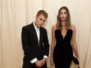 Justin e Hailey Bieber rebatem rumores de divórcio: 'Dão risada'