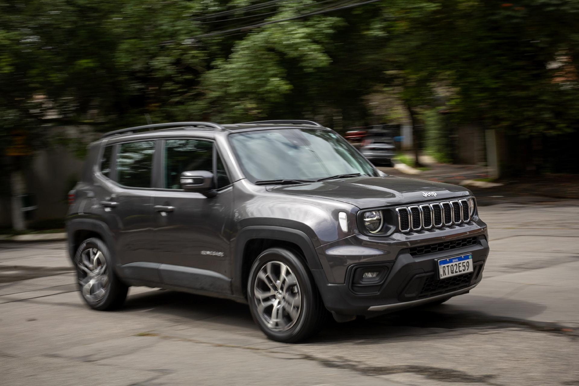 Tracker RS x Renegade Longitude SUVs de personalidade. Qual é melhor?