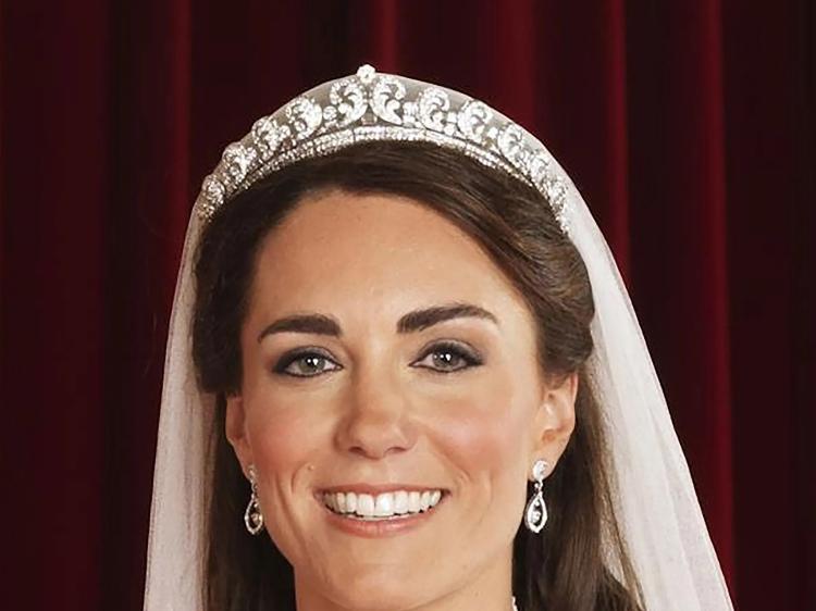 Kate Middleton com a Cartier Halo Tiara Kate Middleton com a Cartier Halo Tiara