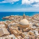 Vista aérea da Igreja de Nossa Senhora do Monte Carmelo em Valeta, Malta - aapsky/Getty Images/iStockphoto
