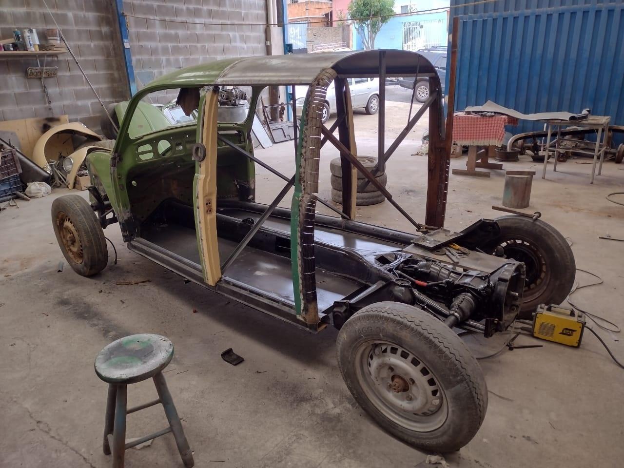 VW Fusca Volkswagen FuscaRok picape cabine dupla quatro portas - Arquivo pessoal