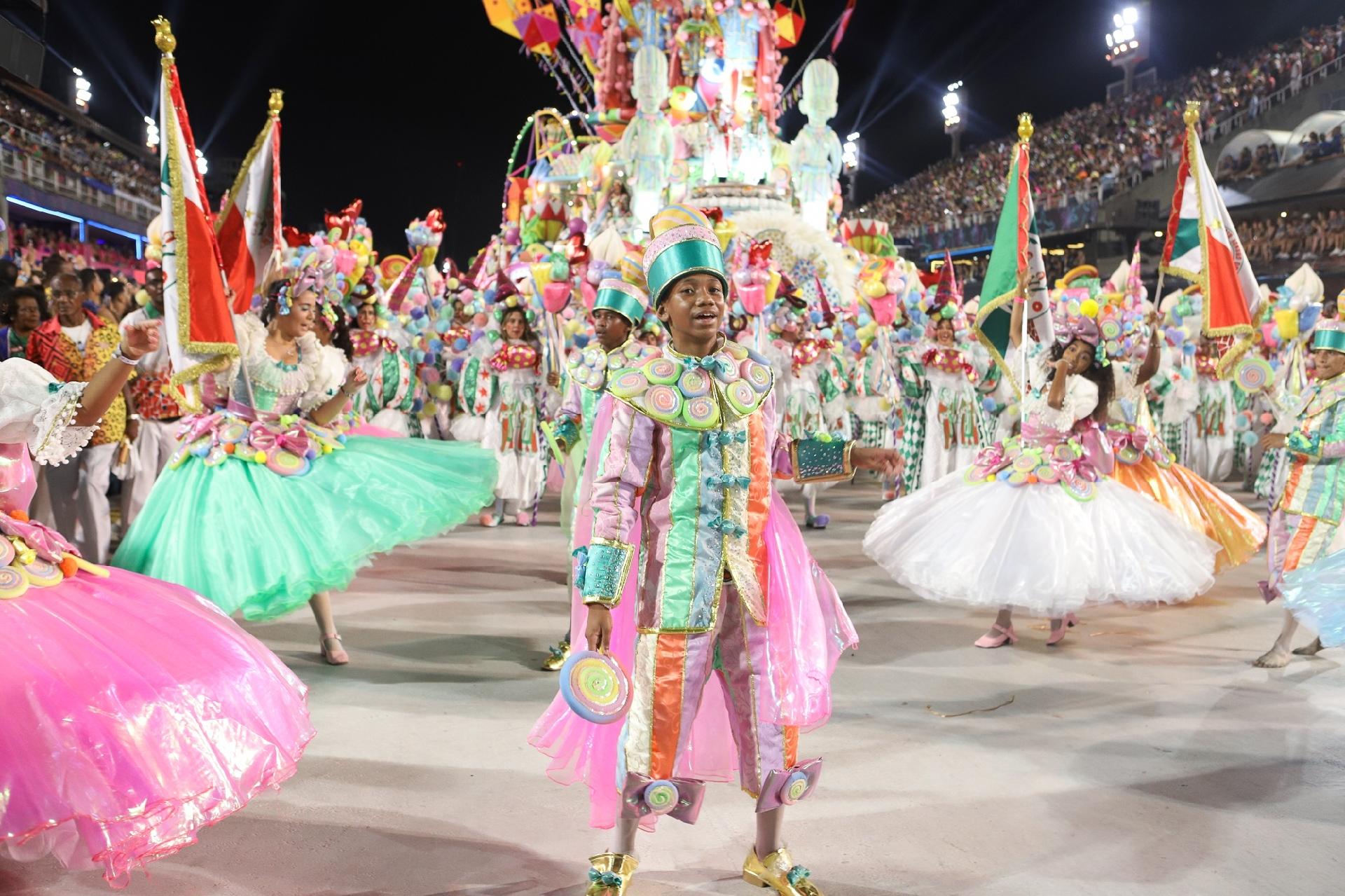 Cosme e Damião foram homenageados - Zô Guimarães/ UOL