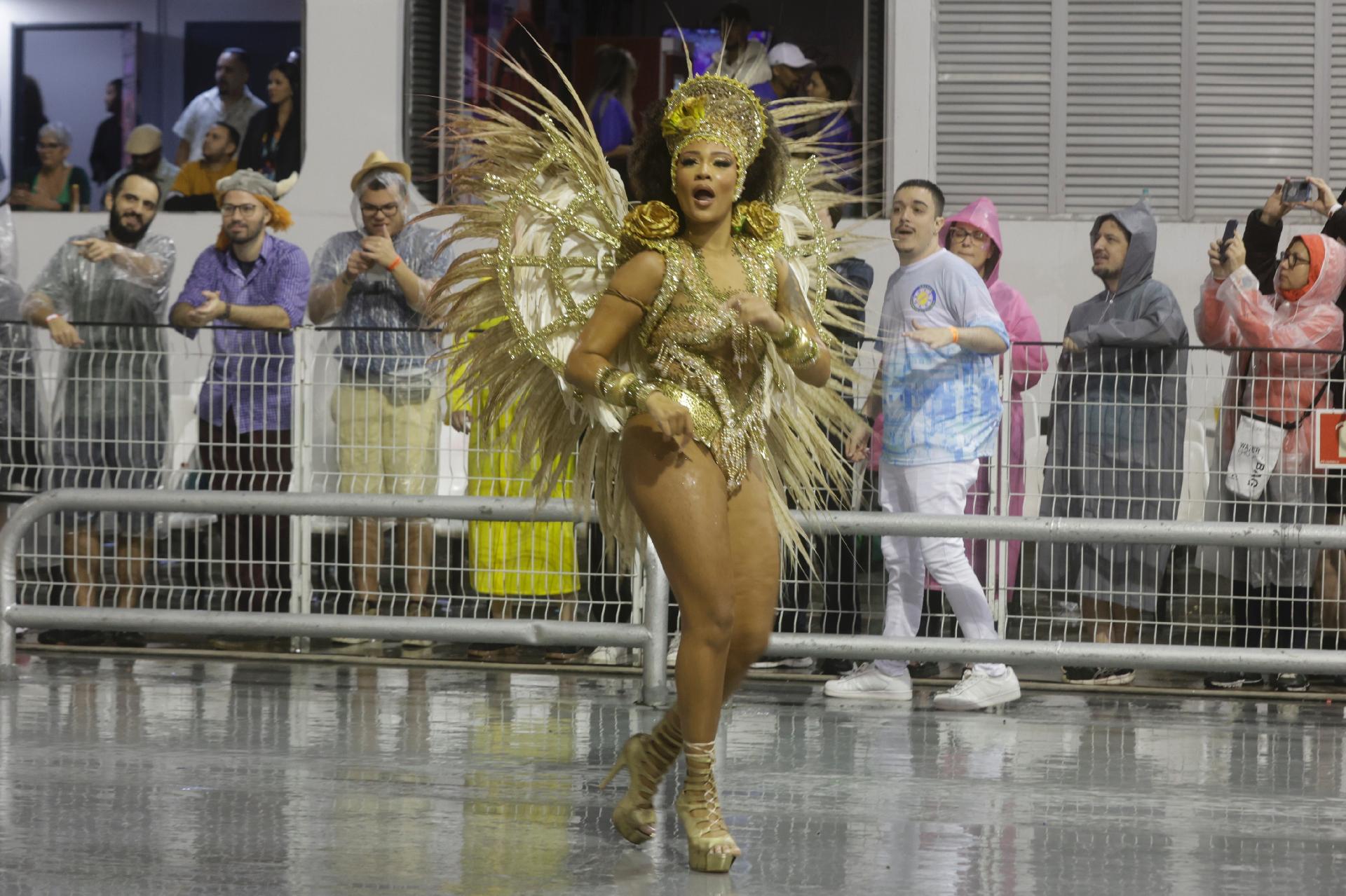 Acadêmicos do Tucuruvi é a segunda escola a se apresentar no segundo dia de desfiles de São Paulo - Ricardo Matsukawa/ UOL