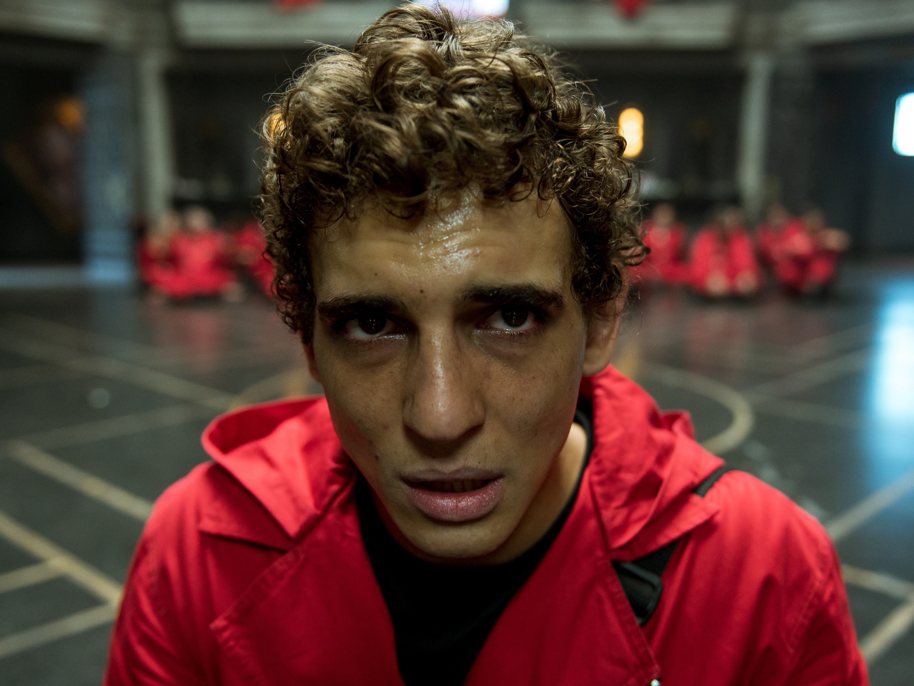 La Casa de Papel estreia 3ª temporada com assalto impossível