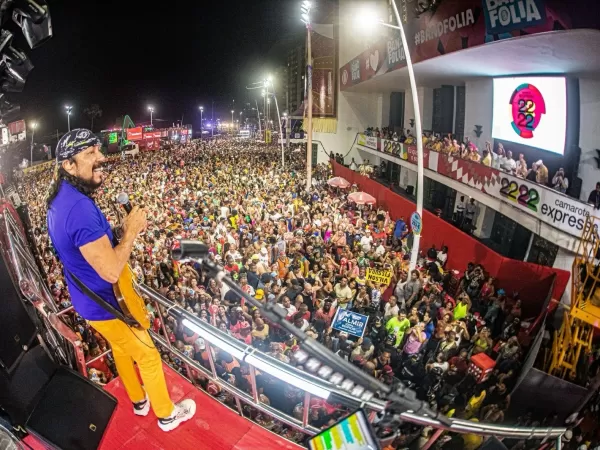 CBN - A rádio que toca notícia - Artistas disputam pela música 'chiclete'  do Carnaval de 2023