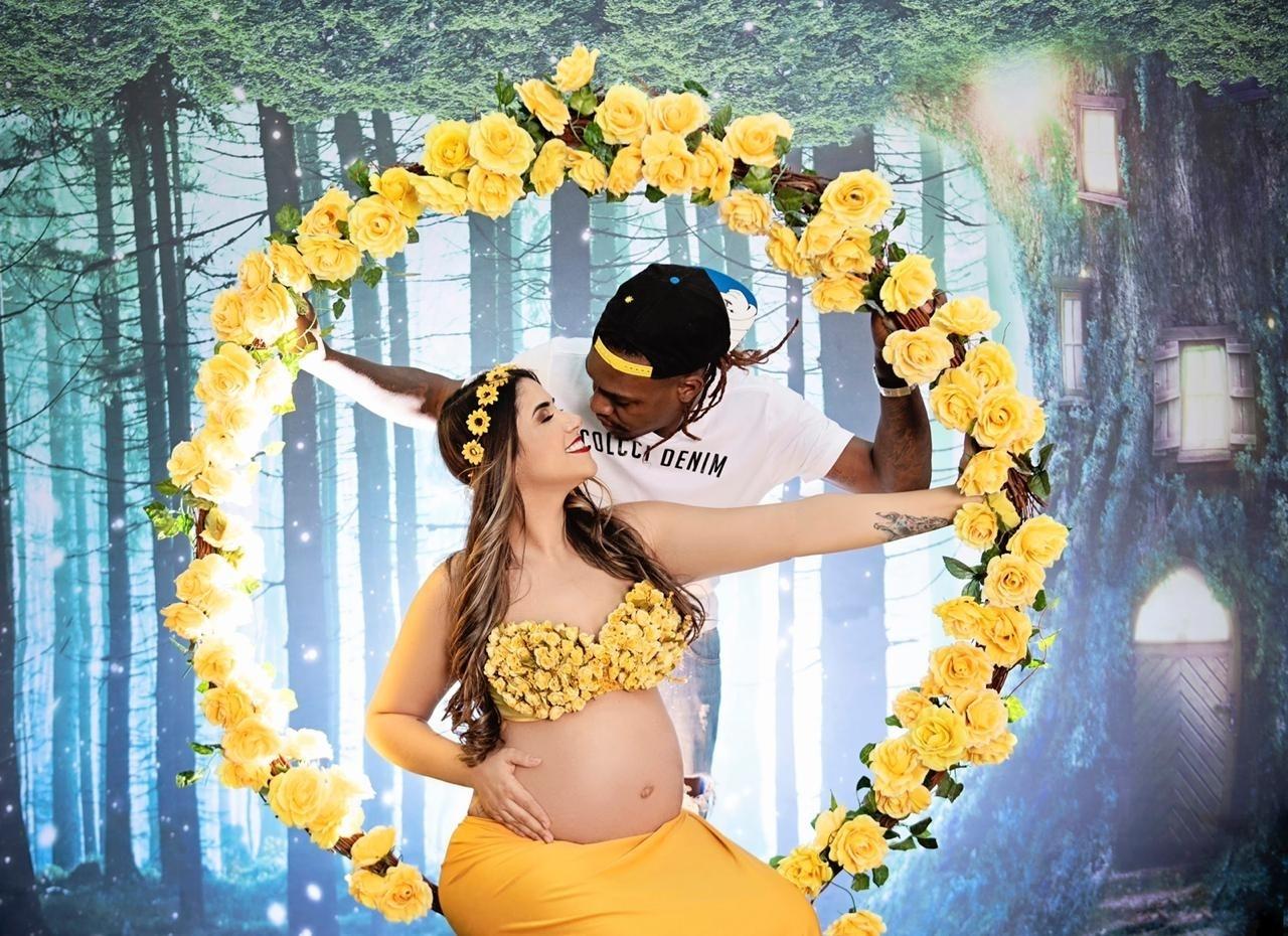 Mc Kekel e Sabrina Lacerda esperam a segunda filha do casal, Helena; eles são pais de Heloísa, de um ano - Agência E! Comunicação/ Erica Rodrigues
