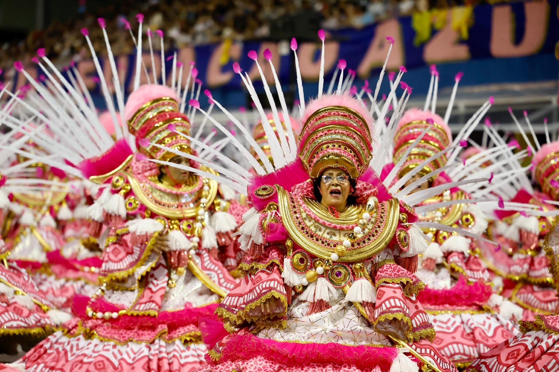 Enredo da Rosas de Ouro pede respeito e igualdade racial - Mariana Pekin/UOL
