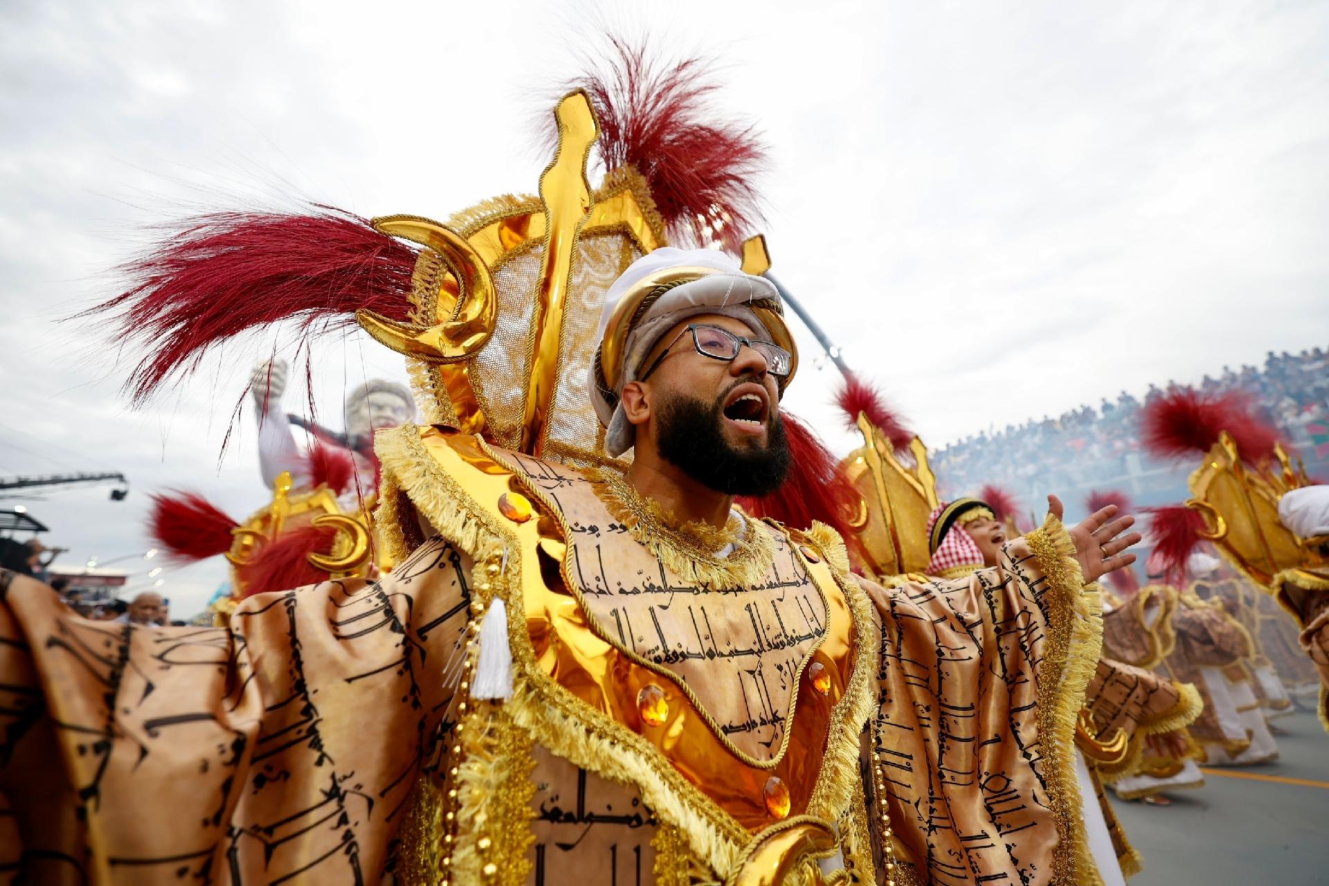Gaviões da Fiel desfilou com enredo contra a intolerância religiosa - Mariana Pekin / UOL