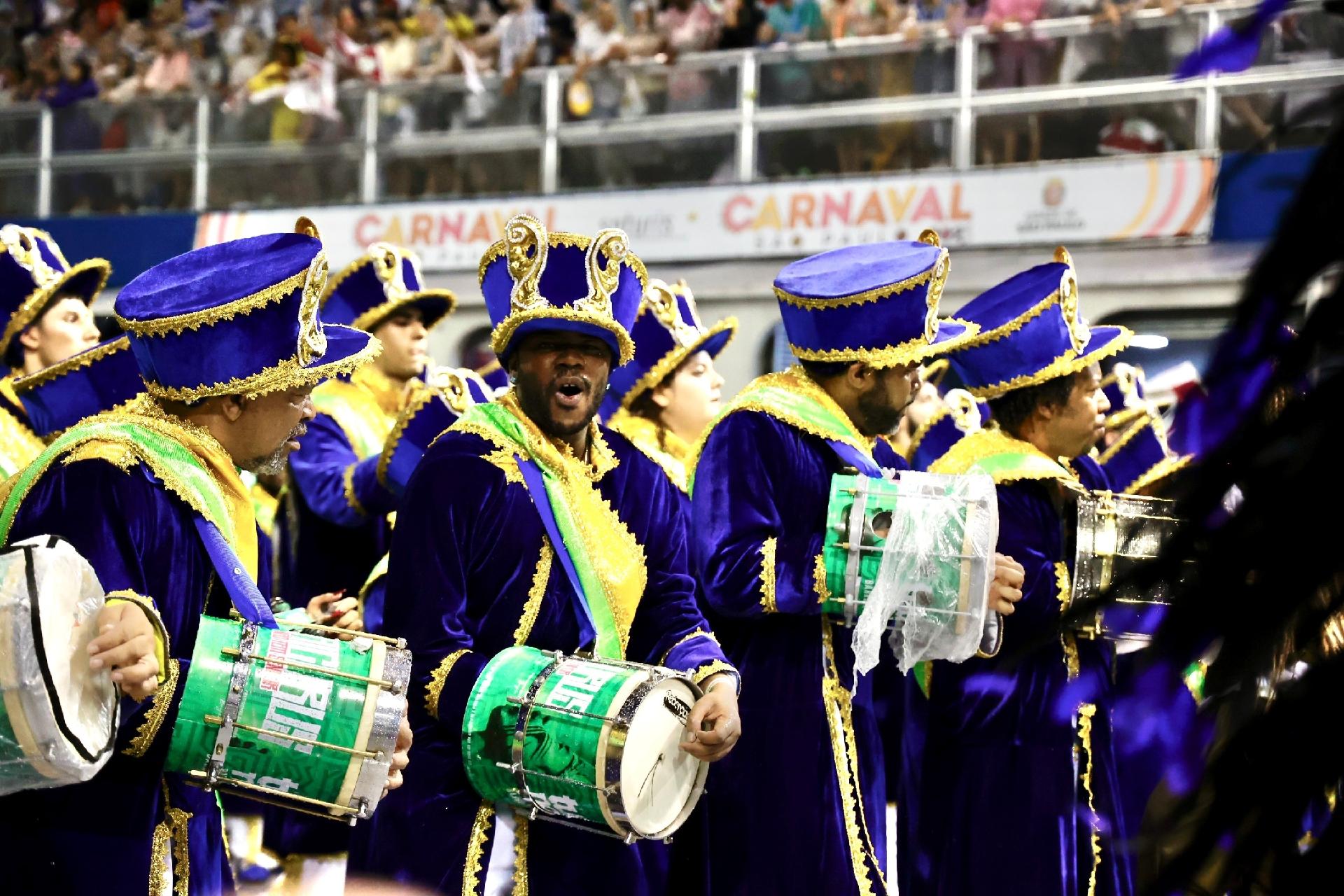 Barroca Zona Sul conta a história dos guaicurus - Mariana Pekin/UOL