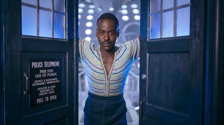 Ncuti Gatwa interpreta o 15° Doutor de 'Doctor Who'