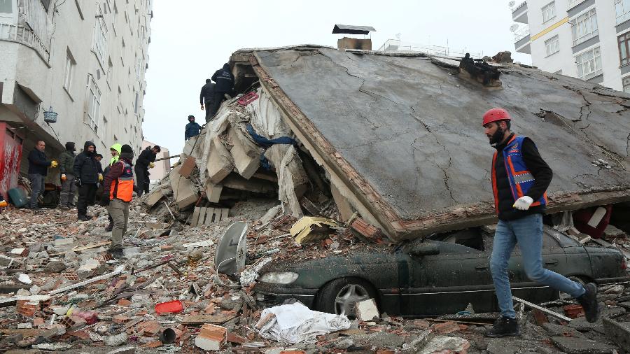 Tremor de Erzincan, na Anatólia Oriental, matou cerca de 33 mil pessoas e teve a mesma intensidade sísmica - REUTERS/Sertac Kayar