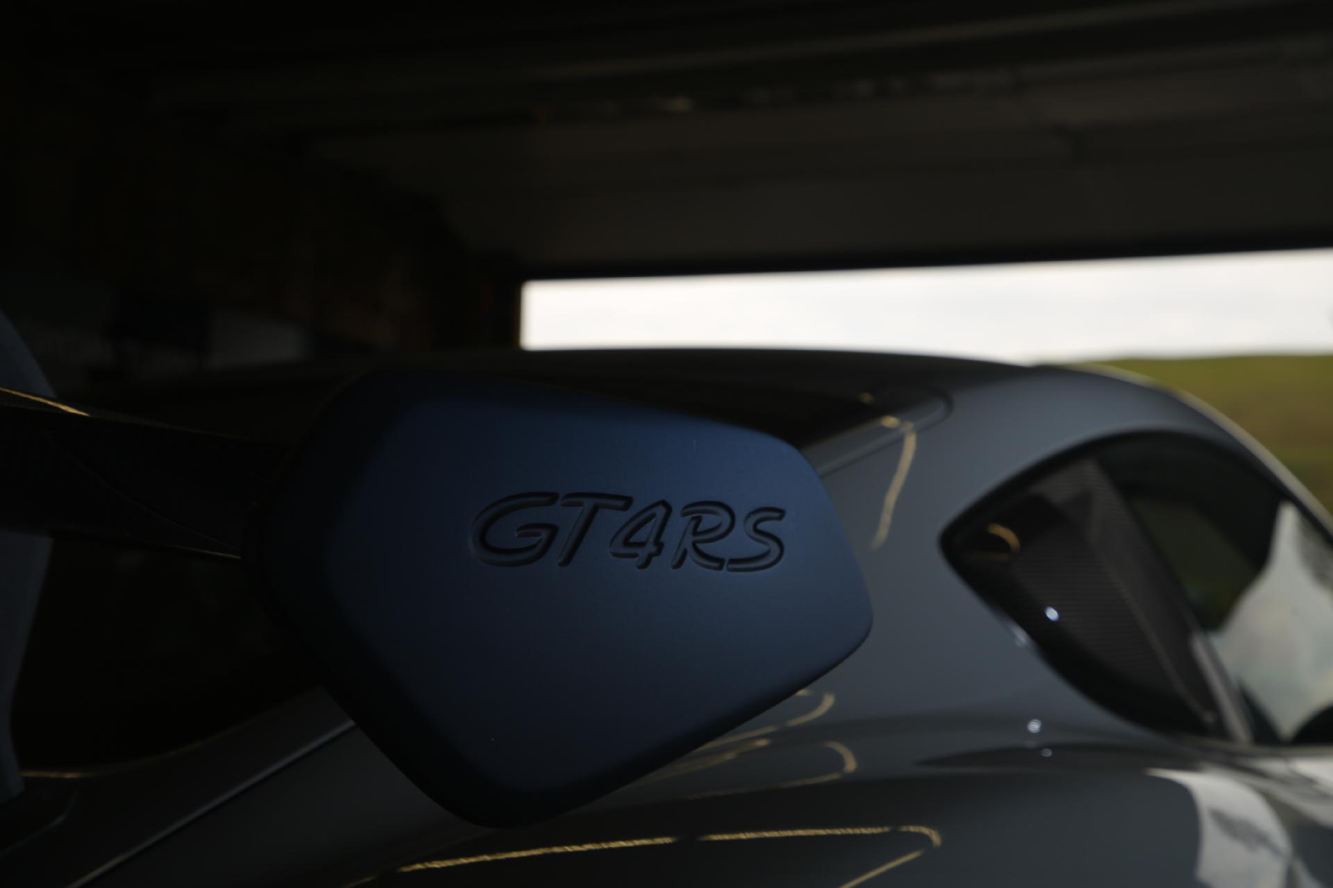 Porsche 718 Cayman GT4 RS - Divulgação