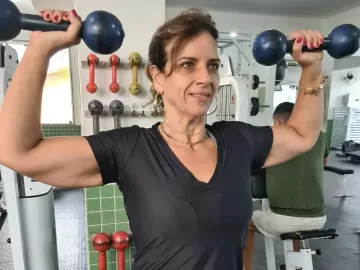 Nunca é tarde para mudar hábitos: 'Perdi 54kg e controlei obesidade aos 48'