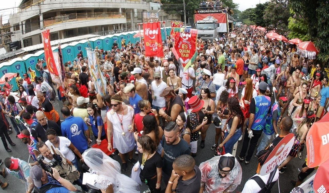 Foliões no bloco Casa Comigo em São Paulo - Flávio Florido / UOL