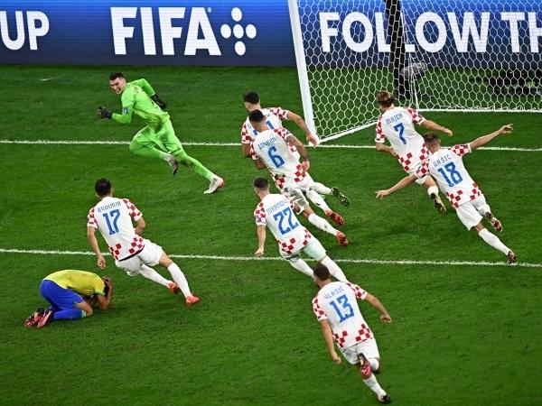 Goleiro da Croácia diz que Modric apontou lado de pênalti perdido pela  Espanha - ESPN