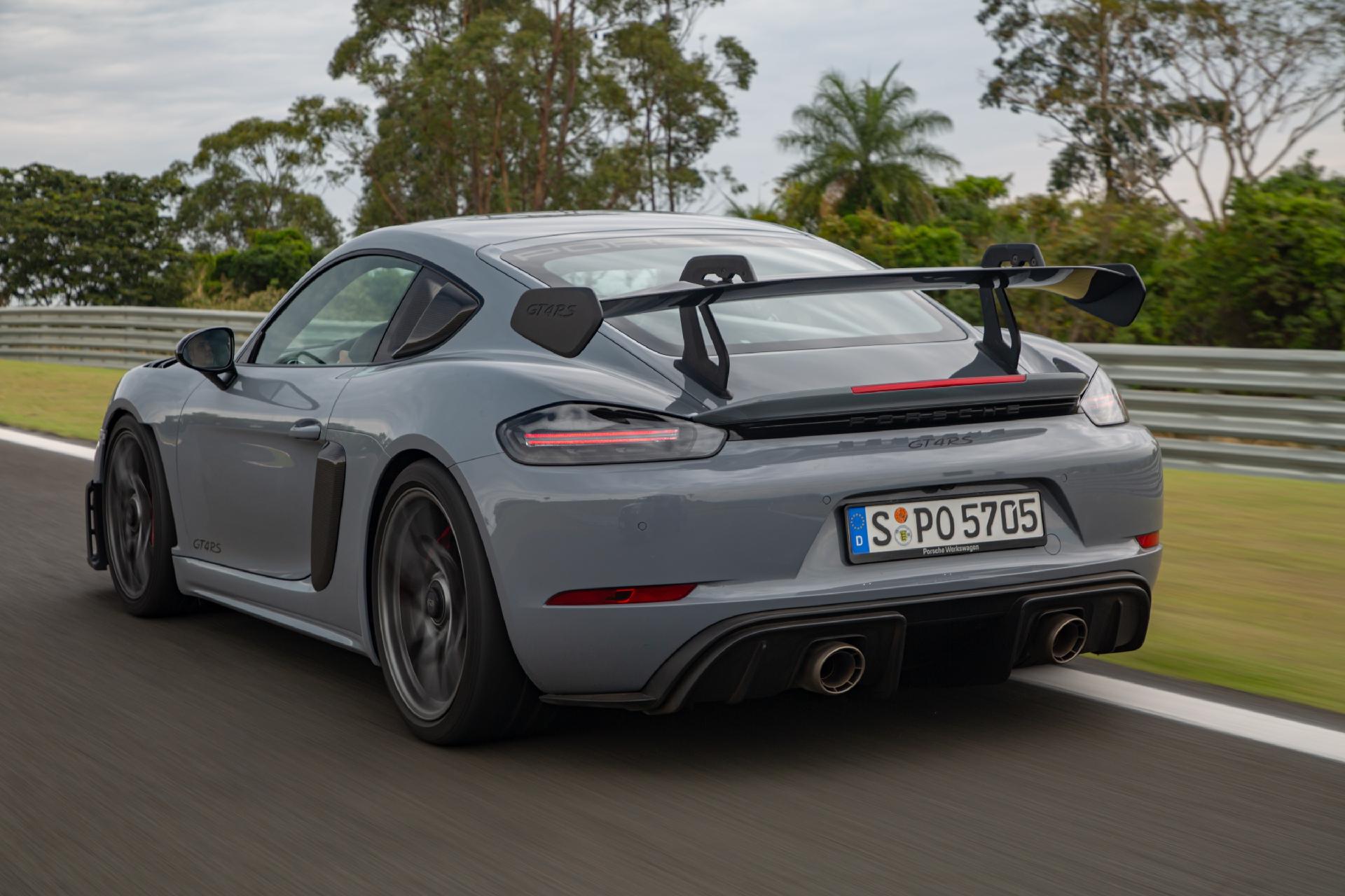 Porsche 718 Cayman GT4 RS - Divulgação